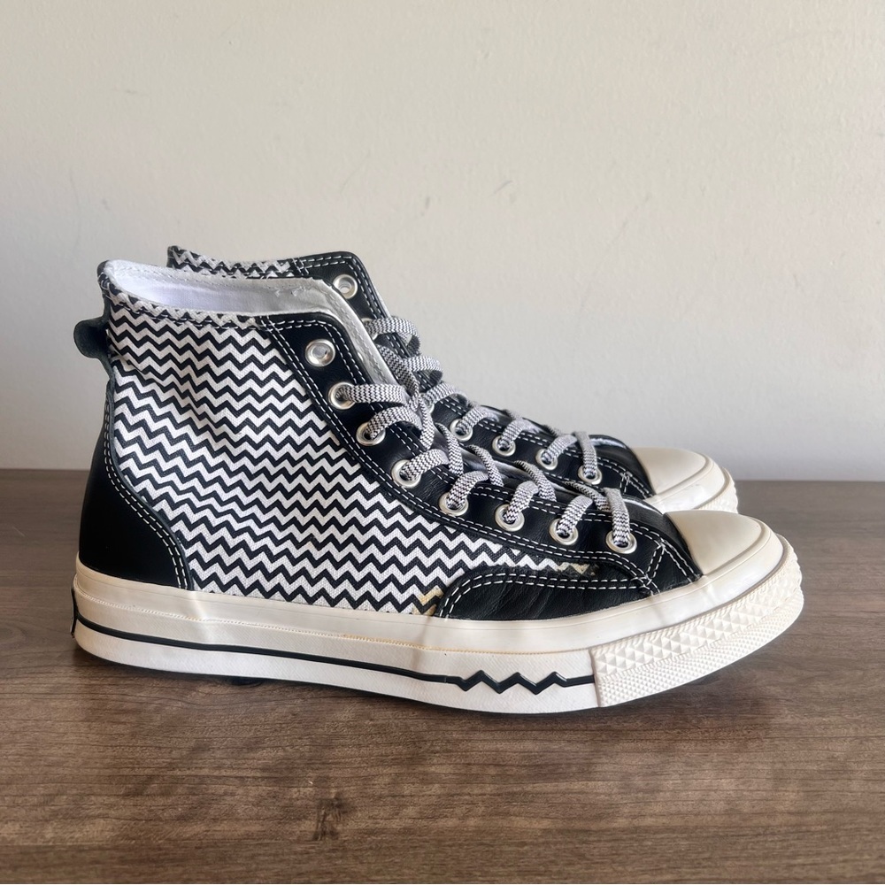 Converse High Top Sneakers Black & White Zigzag